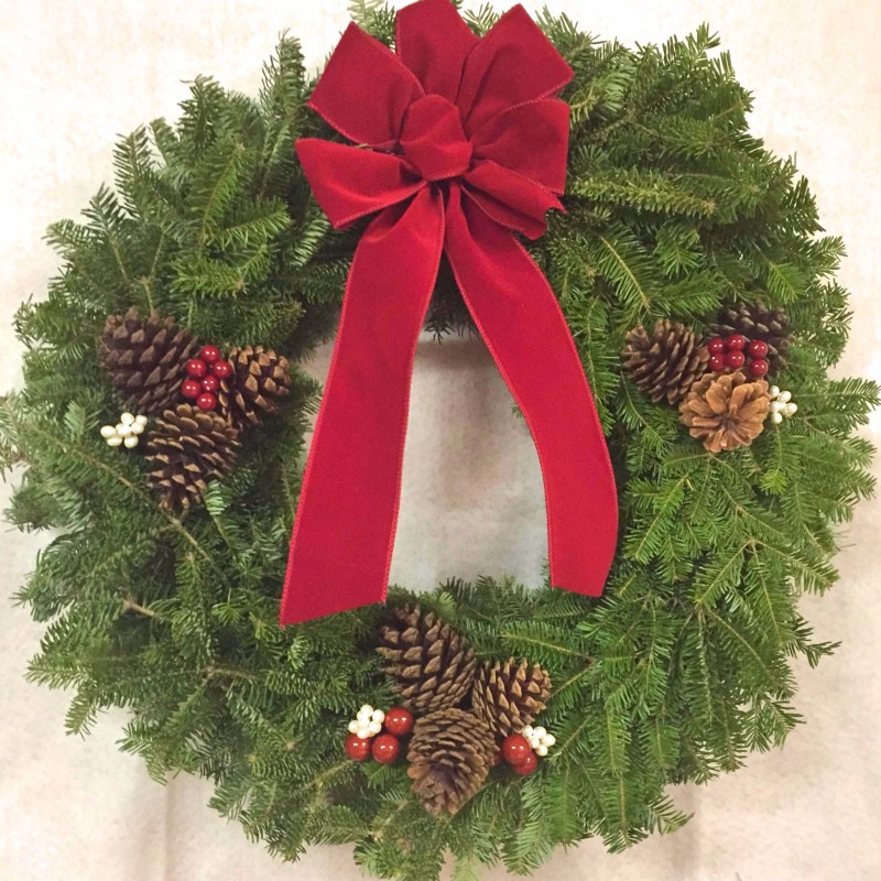 A 30 inch traditional wreath